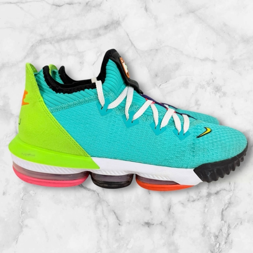 Men’s Nike LeBron 16 low size 9.5